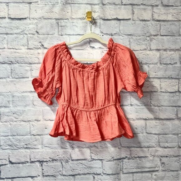 Elegant Coral Ruffled Blouse - Picture 1 of 4